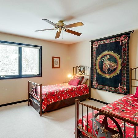 Idyllic Forested Breck Home Hot Tub And Ski Shuttle Breckenridge Εξωτερικό φωτογραφία